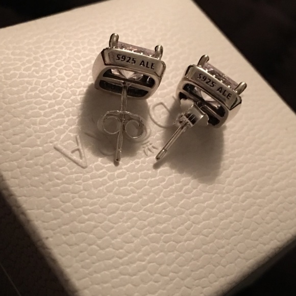 🆕Pandora Timeless Elegance Earrings - Picture 4 of 5